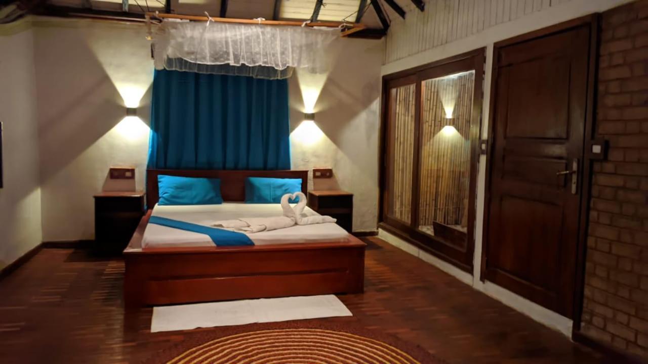 מאהאג'נגה Ampazony Oasis Lodge מראה חיצוני תמונה