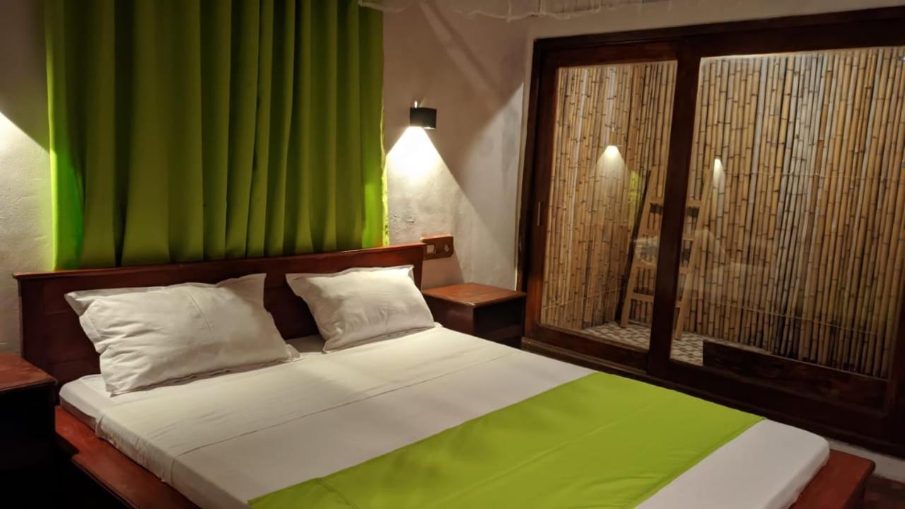 מאהאג'נגה Ampazony Oasis Lodge מראה חיצוני תמונה