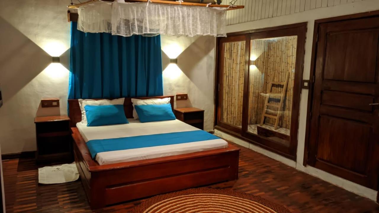 מאהאג'נגה Ampazony Oasis Lodge מראה חיצוני תמונה
