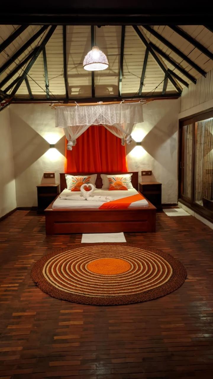 מאהאג'נגה Ampazony Oasis Lodge מראה חיצוני תמונה