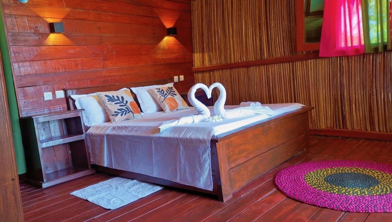 מאהאג'נגה Ampazony Oasis Lodge מראה חיצוני תמונה