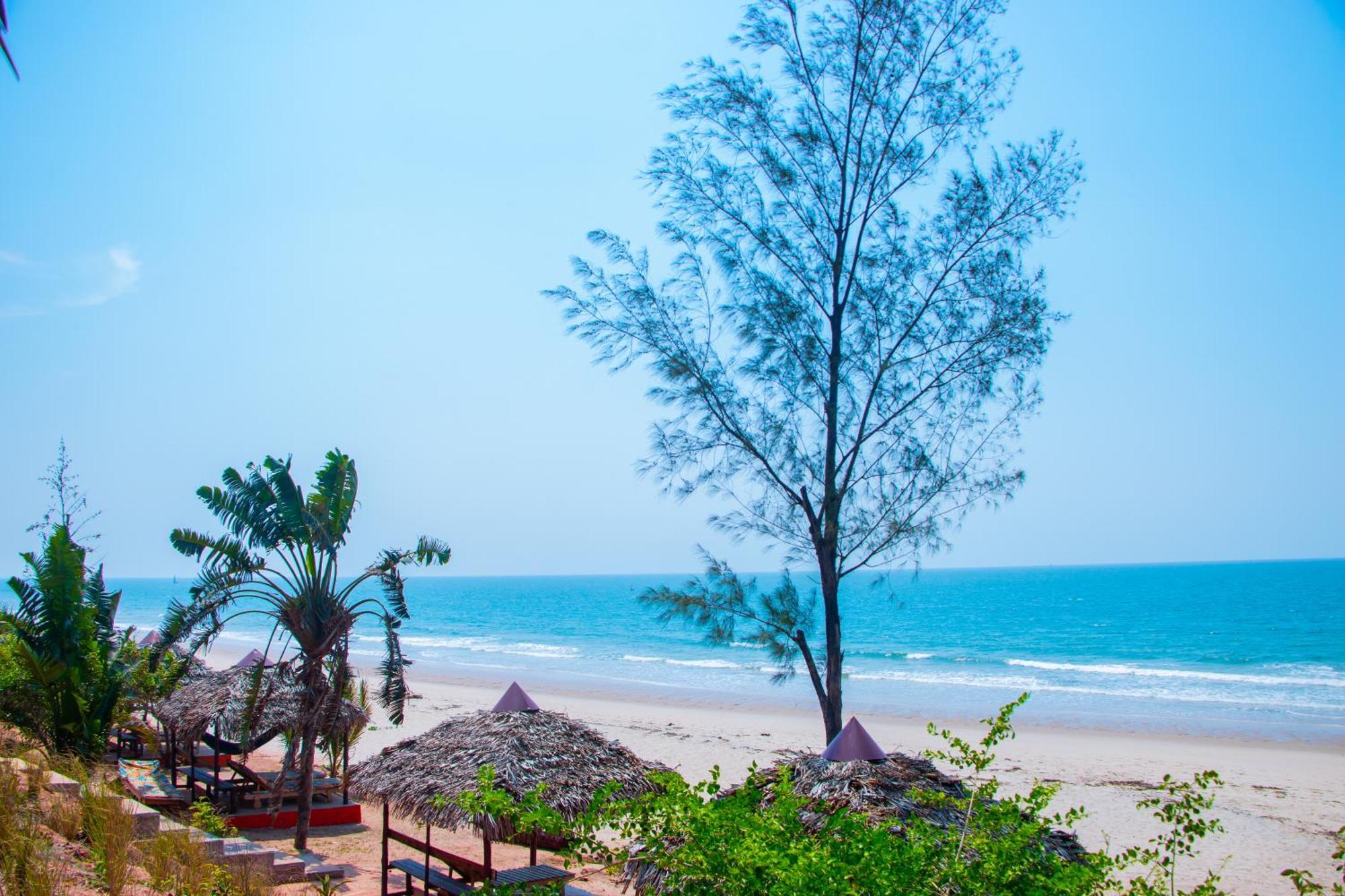 מאהאג'נגה Ampazony Oasis Lodge מראה חיצוני תמונה