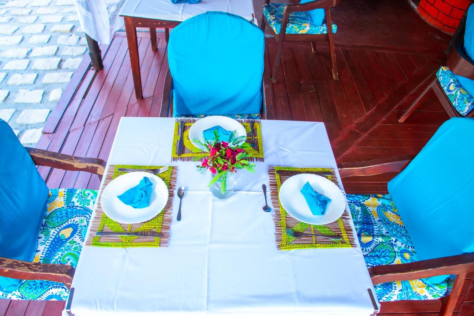 מאהאג'נגה Ampazony Oasis Lodge מראה חיצוני תמונה